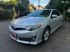 Продажа б/у Toyota Camry в Киеве - купить на Автобазаре