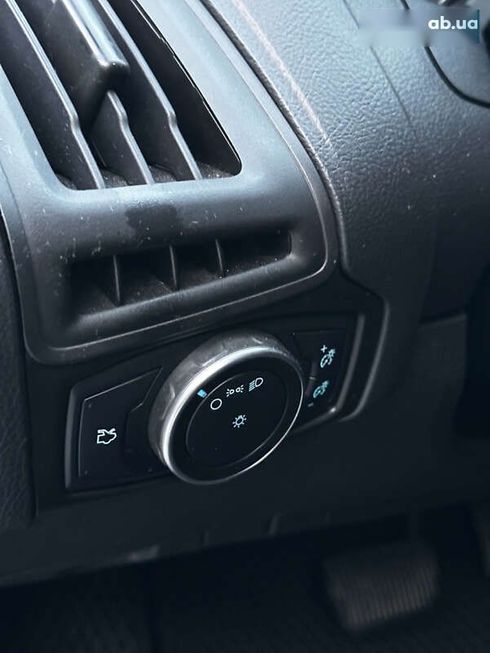 Ford Focus 2015 - фото 6
