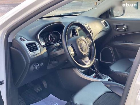 Jeep Compass 2019 - фото 20