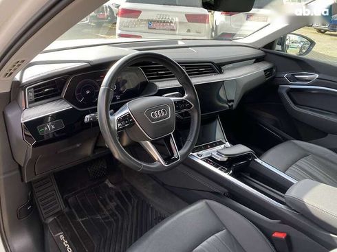 Audi E-Tron 2022 - фото 12