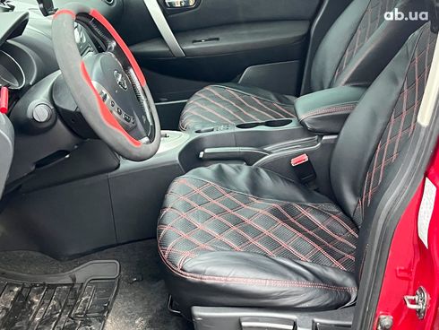 Nissan Qashqai 2012 красный - фото 32
