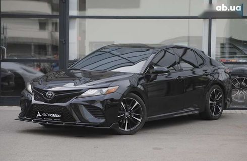 Toyota Camry 2019 - фото 3