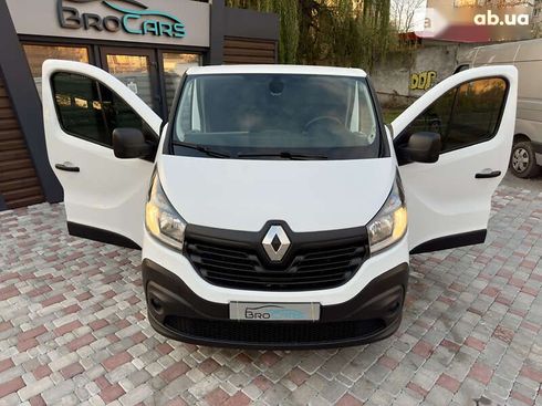 Renault Trafic 2016 - фото 21