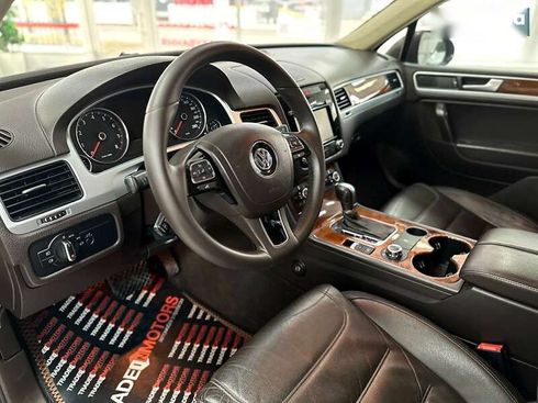 Volkswagen Touareg 2011 - фото 28