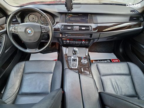 BMW 5 серия 2013 черный - фото 28
