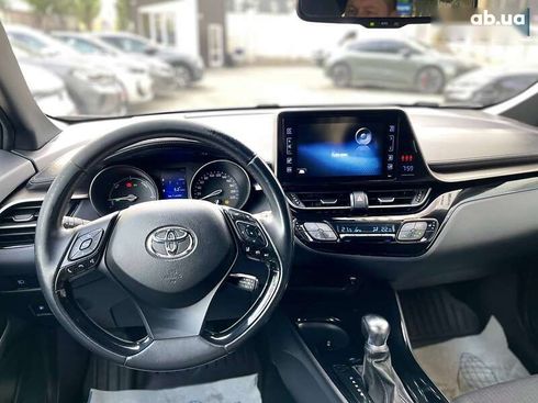 Toyota C-HR 2019 - фото 26