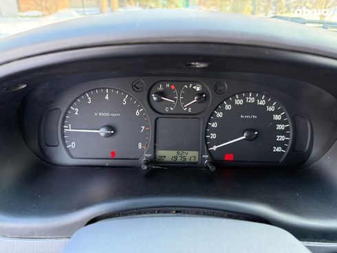 Kia Magentis 2005 бежевый - фото 12