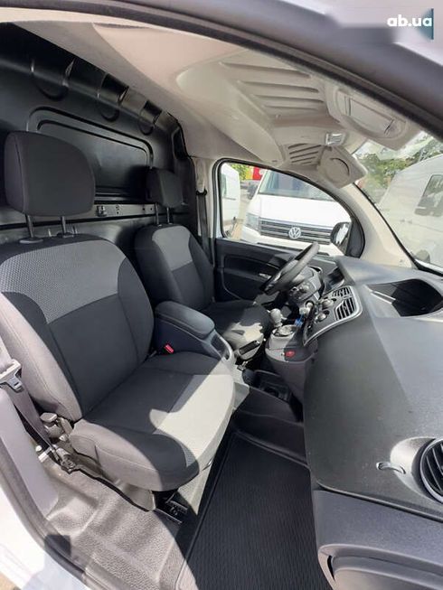 Renault Kangoo 2020 - фото 27