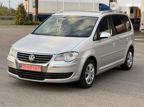 Volkswagen Touran 2009 - фото 3