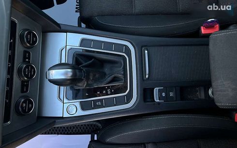 Volkswagen Passat 2015 - фото 16