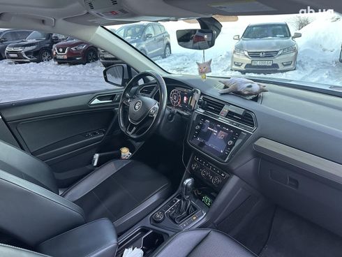 Volkswagen Tiguan 2018 белый - фото 15