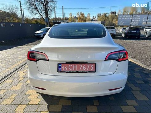 Tesla Model 3 2020 - фото 7