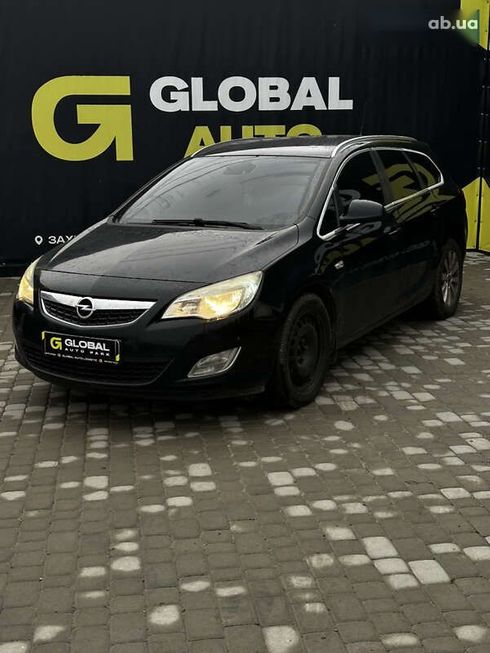 Opel Astra 2011 - фото 2