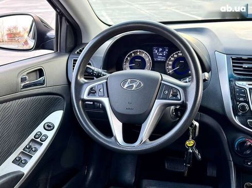 Hyundai Accent 2011 - фото 20