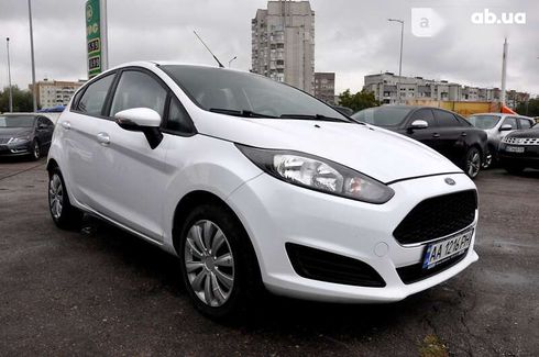 Ford Fiesta 2017 - фото 4