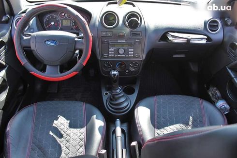 Ford Fiesta 2006 - фото 22