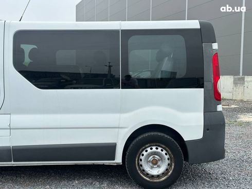 Renault Trafic 2009 белый - фото 5