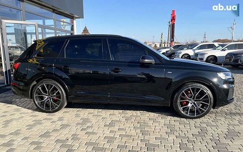 Audi Q7 2023 - фото 8