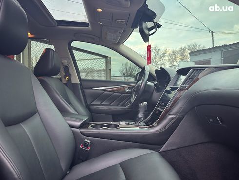 Infiniti Q50 2018 белый - фото 26