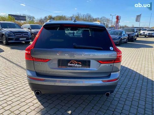 Volvo XC60 2019 - фото 6