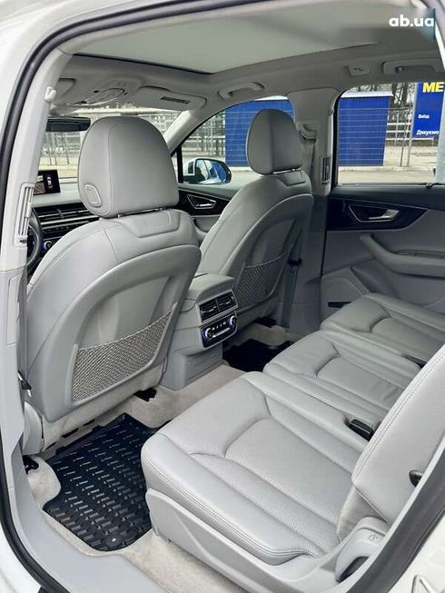 Audi Q7 2016 - фото 30
