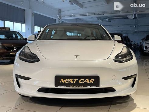 Tesla Model 3 2022 - фото 3