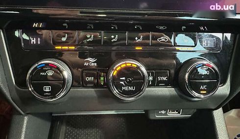 Skoda Octavia 2019 - фото 24
