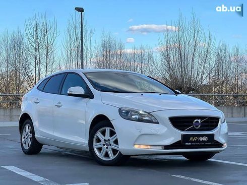 Volvo V40 2013 - фото 4