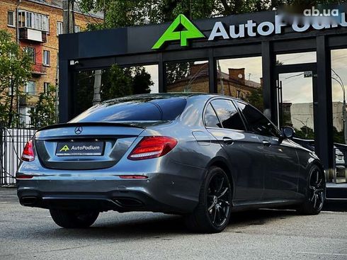 Mercedes-Benz E-Класс 2020 - фото 10