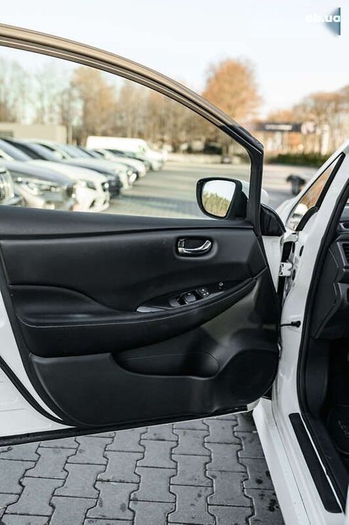 Nissan Leaf 2018 - фото 29