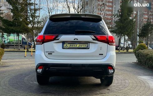 Mitsubishi Outlander 2020 - фото 6