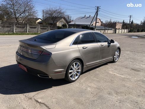 Lincoln MKZ 2015 бежевый - фото 15