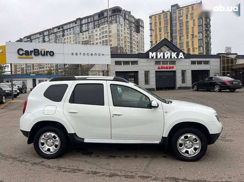 Renault Duster 2014 - фото 11