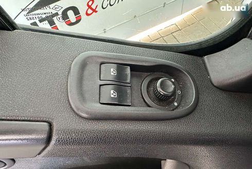 Renault Master 2016 - фото 17