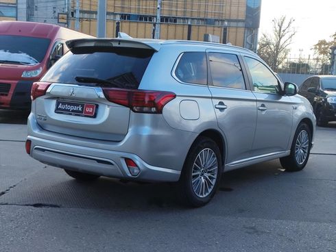 Mitsubishi Outlander PHEV 2020 серый - фото 16