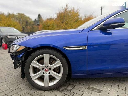 Jaguar XE 2018 - фото 2