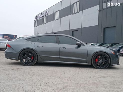 Audi A7 2019 серый - фото 9