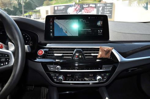 BMW M5 2022 - фото 24