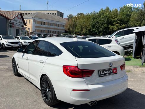 BMW 3 Series Gran Turismo 2018 белый - фото 13