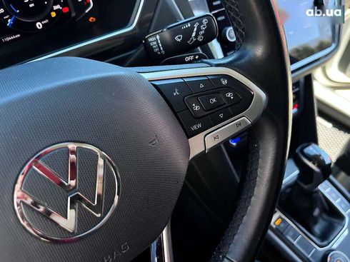 Volkswagen Tiguan 2021 - фото 19