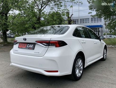 Toyota Corolla 2020 - фото 20