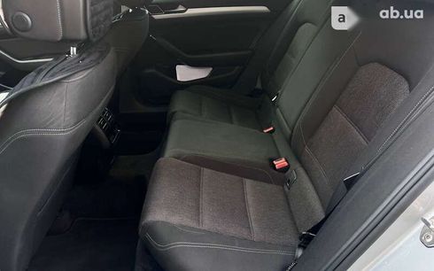 Volkswagen Passat 2015 - фото 18