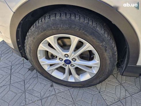 Ford Escape 2017 - фото 9