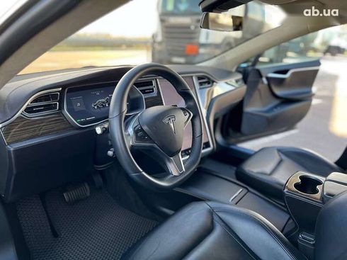 Tesla Model S 2016 - фото 19