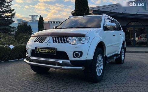 Mitsubishi Pajero Sport 2012 - фото 3