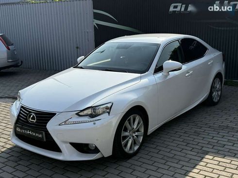 Lexus IS 2013 - фото 3
