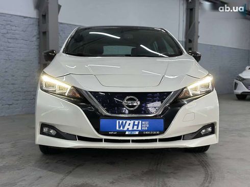 Nissan Leaf 2019 - фото 17