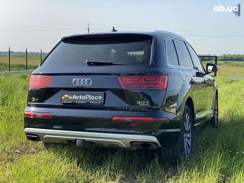 Audi Q7 2017 - фото 17