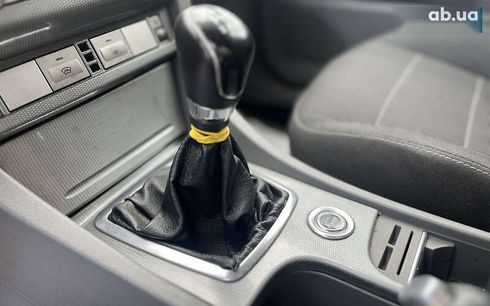 Ford Focus 2010 - фото 17