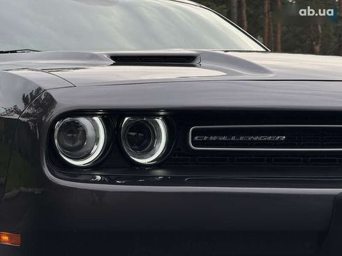 Dodge Challenger 2020 - фото 12